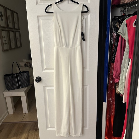 NWT Lulus White Backless Ruffle Wide Leg Jumpsuit Small | Bridal - Picture 7 of 7